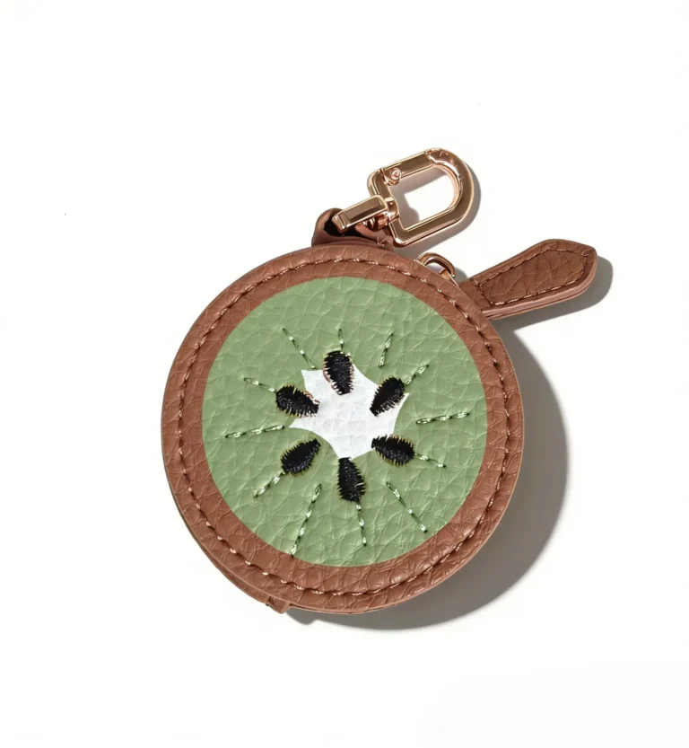 Kiwi-slice coin purse keychain