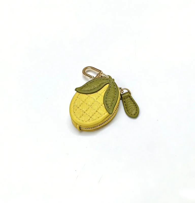 Pineapple-shaped coin purse keychain